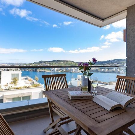 A Stunning Apartment With Spectacular Sea Views St. Paul's Bay Exteriör bild