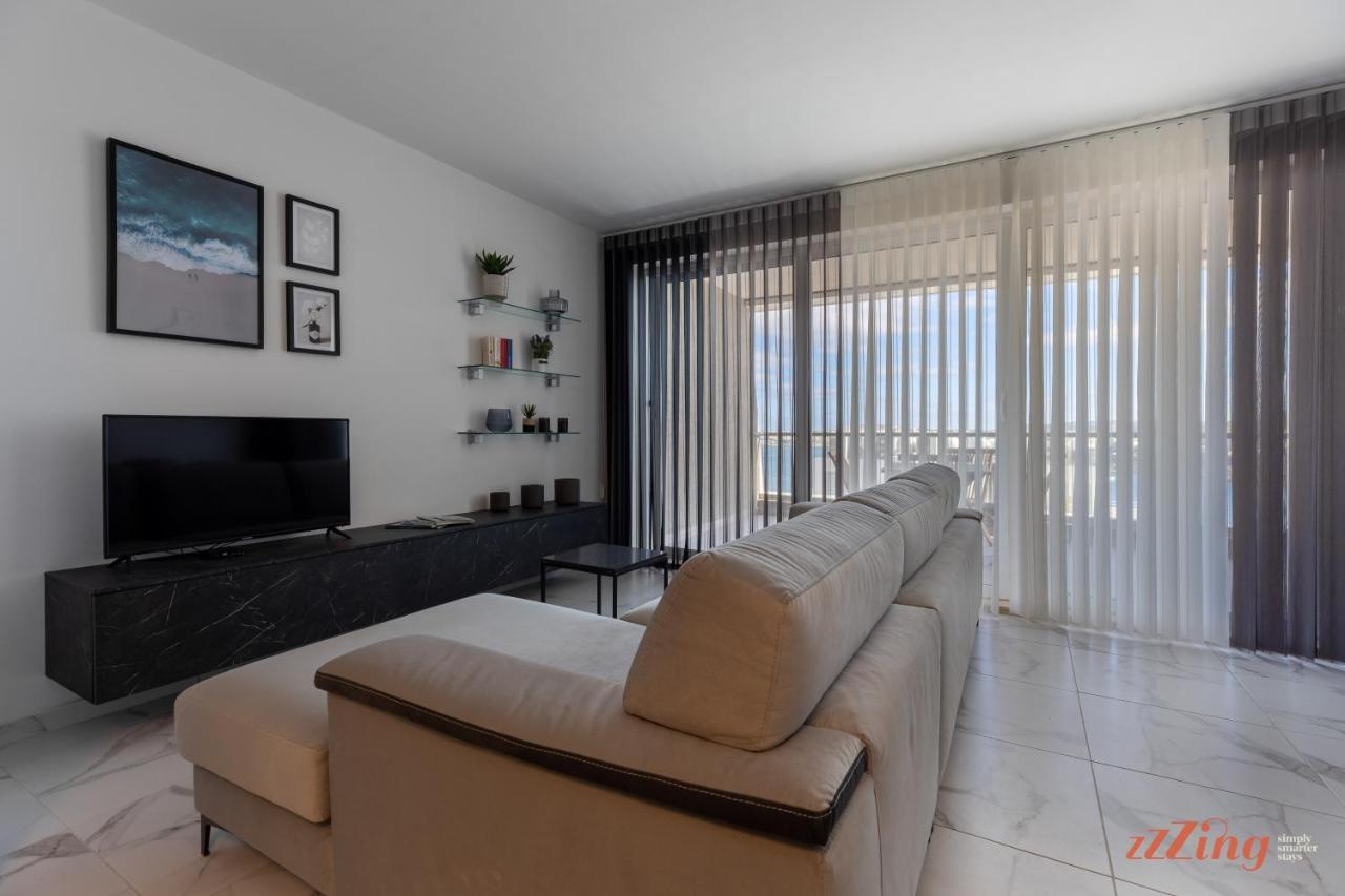 A Stunning Apartment With Spectacular Sea Views St. Paul's Bay Exteriör bild