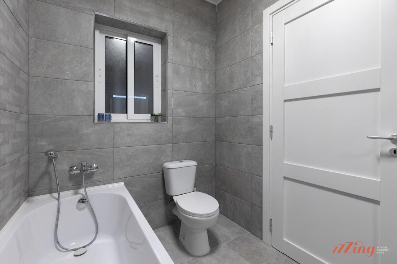 A Stunning Apartment With Spectacular Sea Views St. Paul's Bay Exteriör bild